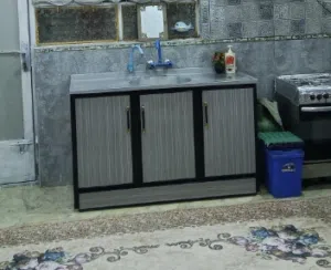 كاونتر 3متر كلش جديد وياه سنك متر ونص مرمر تسكام درجه اولى وبي مجال