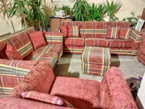 كنب وغاز وخزانة متعددة الاستعمالات