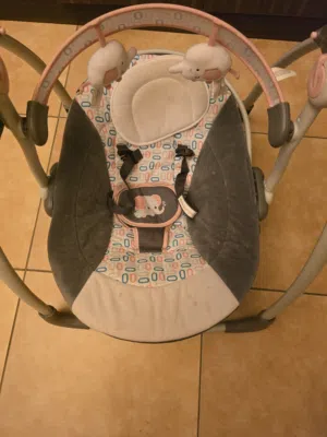 Junior's Baby Swing