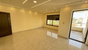 شقة فاخرة حديثة للبيع في مرج الحمام