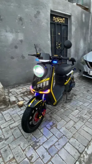 دراجه R11 بملف 2000W شركة وينلي 2026 5 بطاريات للتفاصيل اقره الوصف .