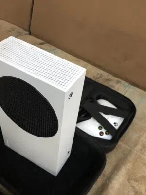 Xbox Series S Xbox for sale in Al Dhahirah