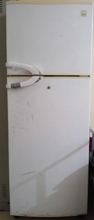 Refrigerator for sale in Shabiya 11, Abu Dhabi