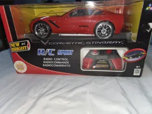 سيارة كورفيت حمراء بالتحكم عن بعد (ريموت كنترول) Remote controlled red corvette car