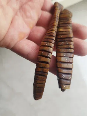 مسباح نادر صنع يدوي من نواة التمر الخالص