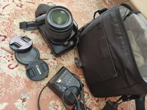 كامرة كانون D1300