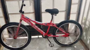 بايسكل بي ام اكس BMX مستعمل لون احمر حجم 24