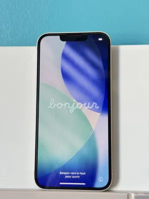 Apple iPhone 13 128 GB in Amman