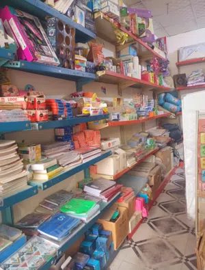 مكتبة قرطاسية وأدوات مكتبية وألعاب للبيع