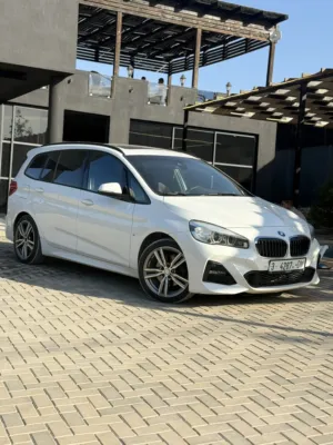 bmw-218d-2016
