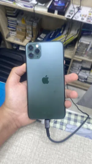 ايفون 11 برو ماكس زيتي 256 قيقا iphone 11 pro max 256gb dark green