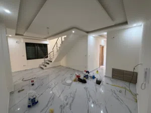 300 m2 5 Bedrooms Apartments for Rent in Amman Jubaiha