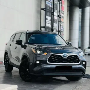 بزنس-6-1-مقاعد-toyota-highlander-business-hybrid-4x42023
