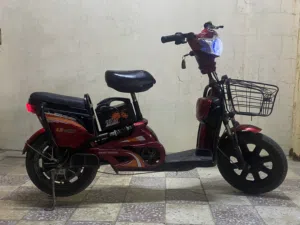 سكوتر كهربائي للبيع (قابل للتفاوض) شاهد الوصف