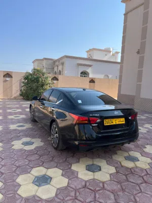 Used Nissan Altima in Al Batinah