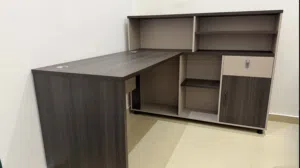 طاولة دراسة / طاولة مكتب