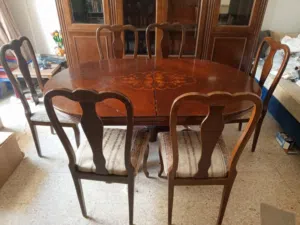 طاولة سفرة، قابلة للتطويل + 8 كراسي