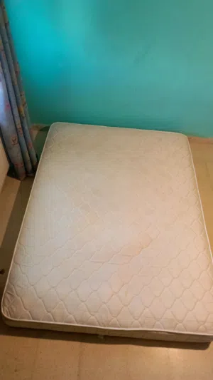 فرشة نوم زمبرك نظيفه للبيع