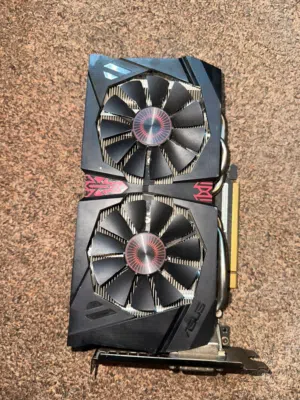 للبيع او البدل كرت شاشة Asus GTX 960 4GB Strix بحالة ممتازة جداً ونظيف