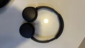 Sony headset all black ( clean as new ).