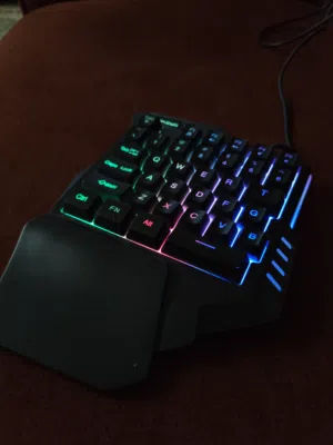 كيبورد كيمنك G30 يحتوي على اضائه RGP متوفر توصيل