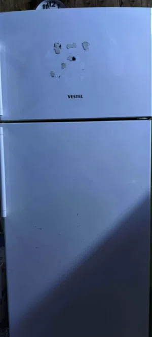 ثلاجه للبيع