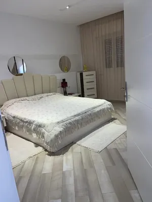 3 Bedrooms . Furnished . Daily3