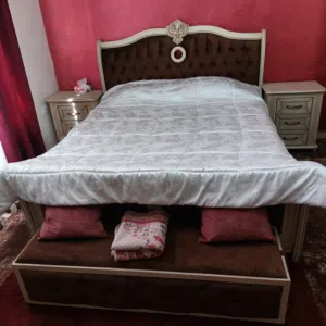 غرفة نوم جديدة استخدام عريس