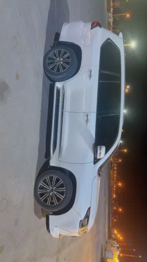 LX570 موديل2016 محول21 نظيف ماتشتكي من شي 16.500 ألف نهائي
