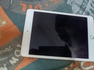 Apple iPad Mini 5 64 GB in Hawally