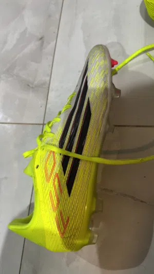 حذاء كرة قدم F50 مقاس 42