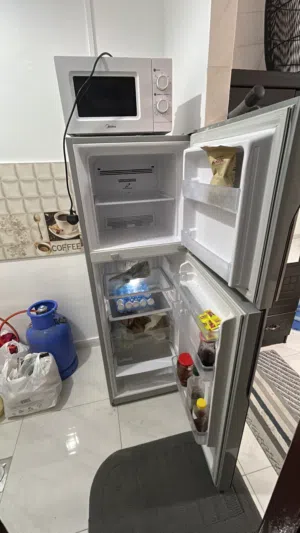 تلاجة هياتشي 150x50 ممتازة