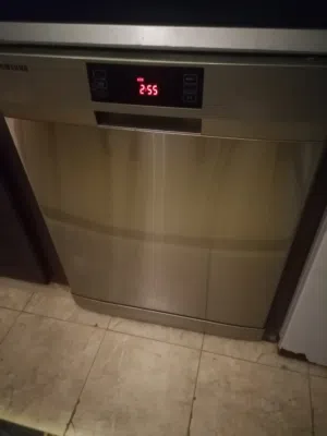 جلايه سامسونج بحاله جيده