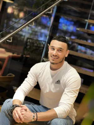 مؤمن عمار عمران