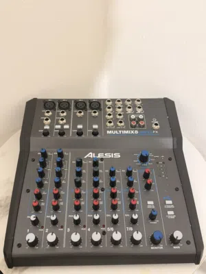 ALESIS MULTIMIX8 USB 2.0FX