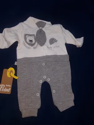 5 قطع من ملابس الطفل الرضيع