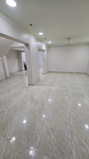للبيع بيت في مدينة عيسى
