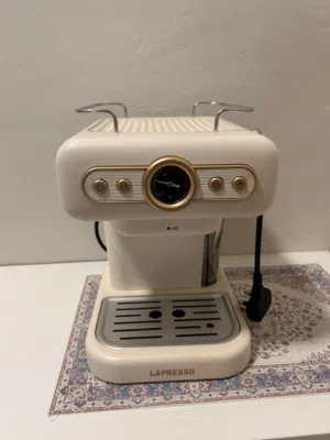 آلة القهوة من شركة lépresso