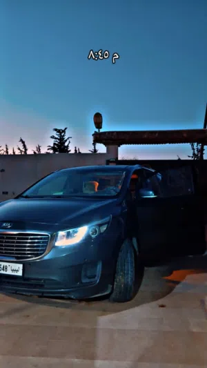 Used Kia Sedona in Tripoli