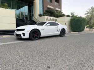 شيفروليه كامارو LS 2012 كوبيه بحالة ممتازة مع حساسات خلفية وتقنية حديثة