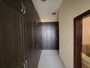 5 Bedrooms . Unfurnished . Yearly3