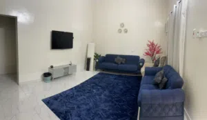 الاشخرة/ منزل مؤثث للايجار اليومي/الاسبوعي/الشهري(التواصل أفضل واسرع ع الواتساب)
