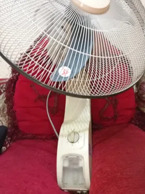 مروحة sone شبه جديد بالزرقاء بسعر 13 دينار