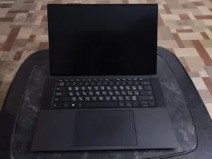 Dell Precision 5560. workstation