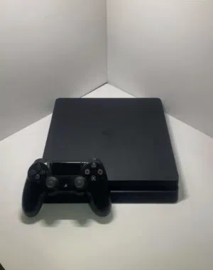 PlayStation 4 PlayStation for sale in Al Dakhiliya
