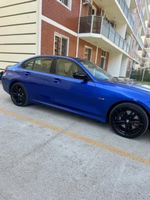 BMW 330e 2022 للبيع فول مواصفات 3 انظمة ( بانزين-هايبرد-شحن )