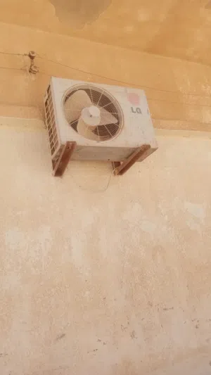 LG 6.5- 6.9 Ton AC in Benghazi
