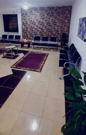 شقه للايجار خدميه