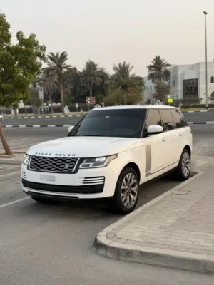 2019 Range Rover vogue v8 supercharged GCC specs
