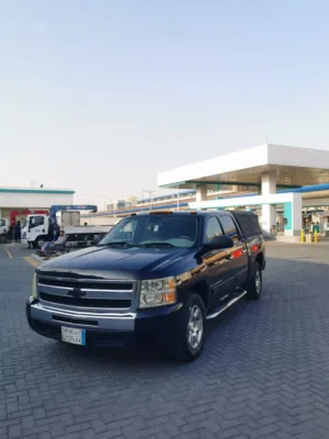 Used Chevrolet Silverado in Al Riyadh